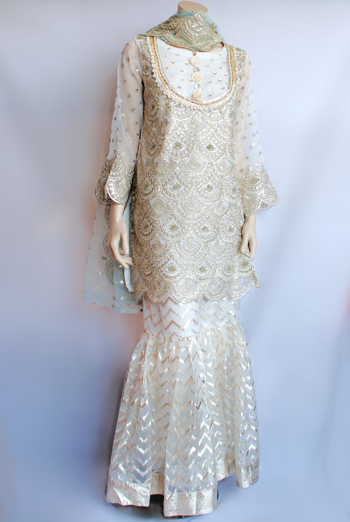 White & Gold Gharara